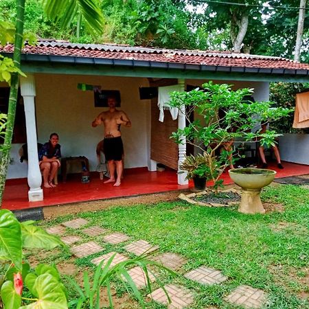 Arachchi Guest House Мирисса Экстерьер фото