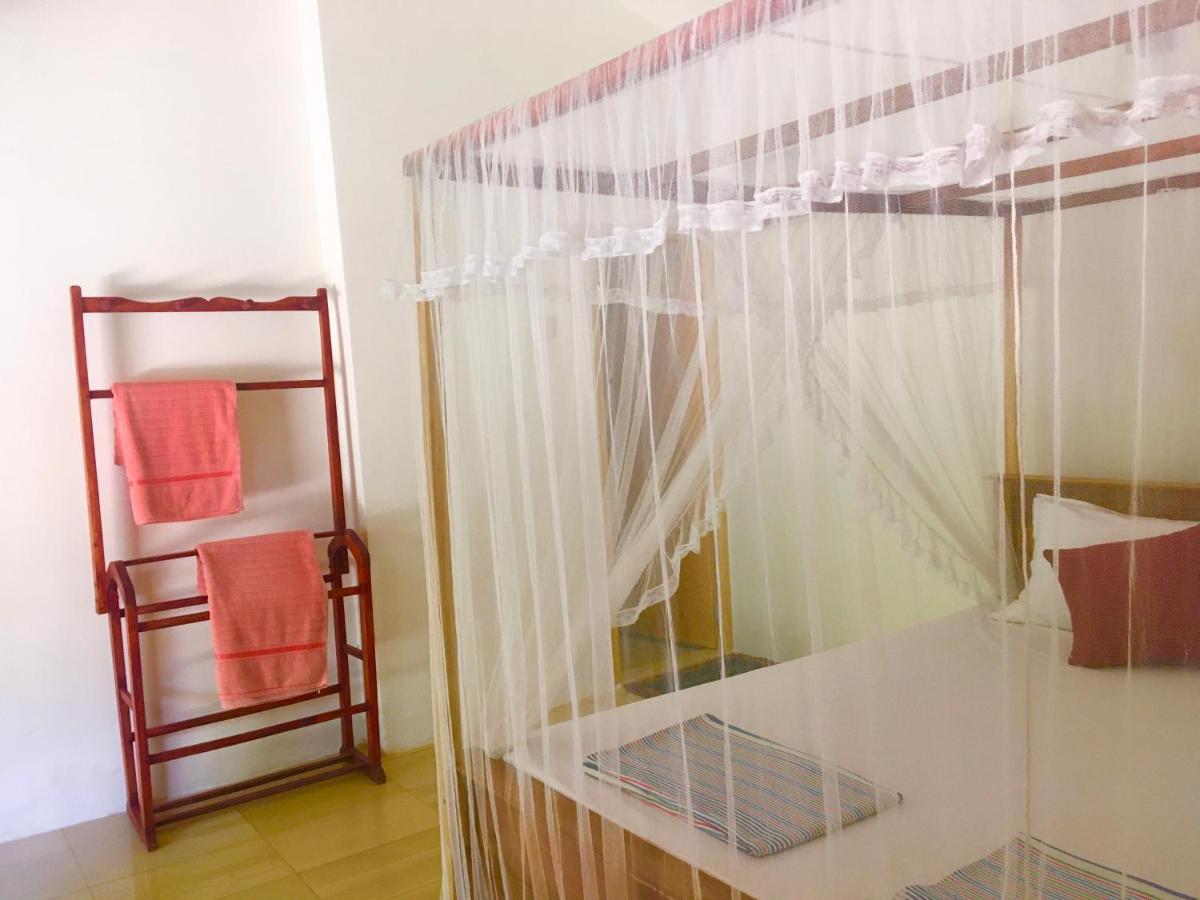 Arachchi Guest House Мирисса Экстерьер фото