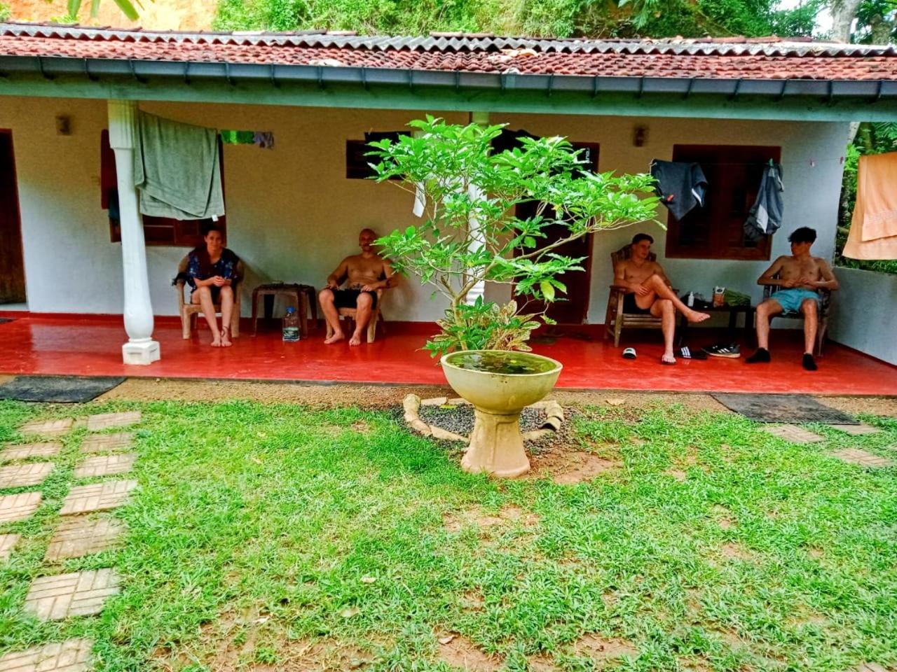 Arachchi Guest House Мирисса Экстерьер фото